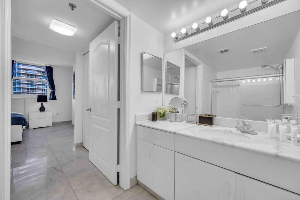 Iconic High Floor 3 Bedrooms In The Heart Of Miami Luaran gambar