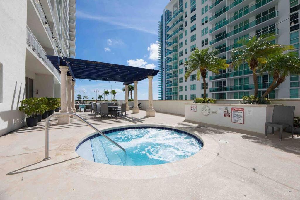 Iconic High Floor 3 Bedrooms In The Heart Of Miami Luaran gambar