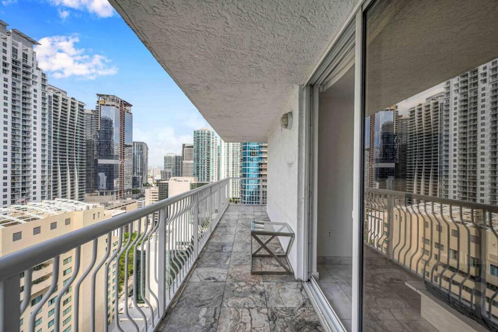 Iconic High Floor 3 Bedrooms In The Heart Of Miami Luaran gambar