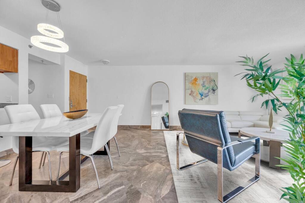 Iconic High Floor 3 Bedrooms In The Heart Of Miami Luaran gambar
